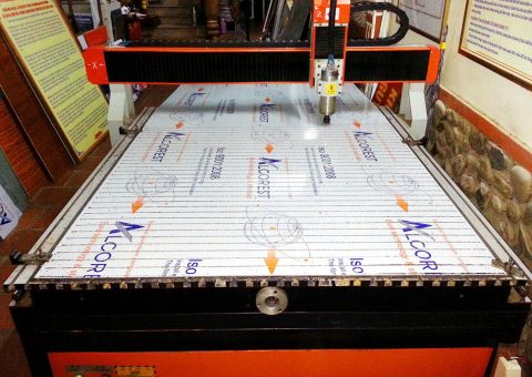 cắt-laser-bảng-hiệu-3