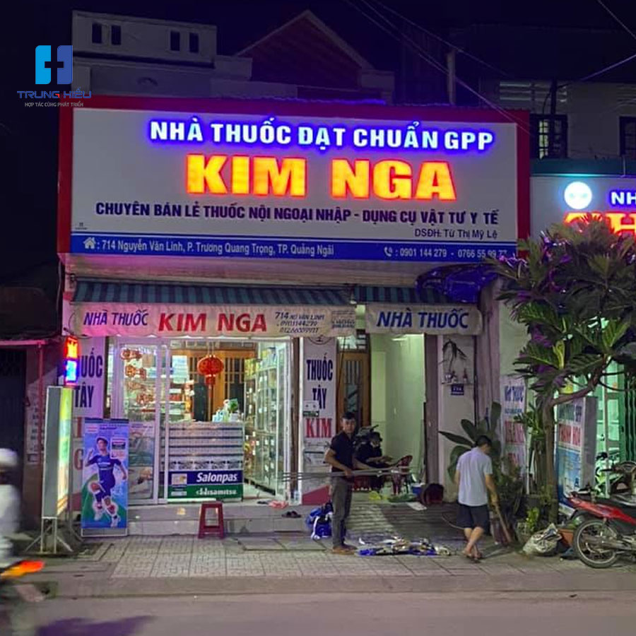 thi-cong-bang-quang-cao-tai-quang-ngai